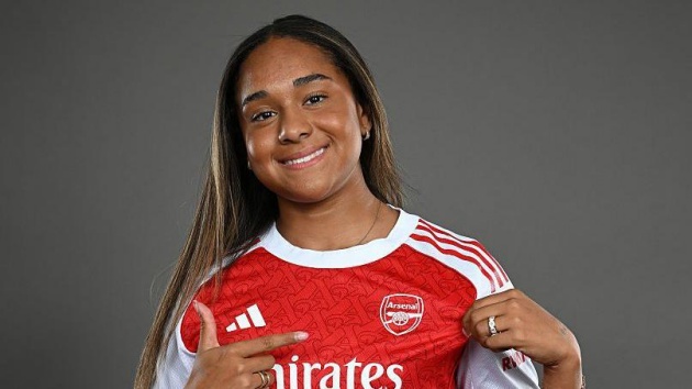 Smith là chữ ký đáng chờ đợi của Arsenal.