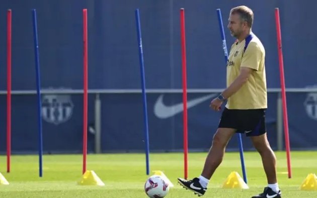 Buổi tập thể lực đầu tiên của Flick cùng Barca: Nặng về cường độ, thiếu Ter Stegen