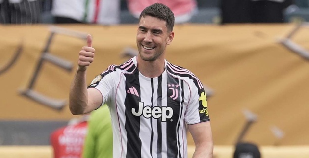 Tái thiết lực lượng: Milan chốt gần xong Estupinan, theo dõi Vlahovic và Pubill