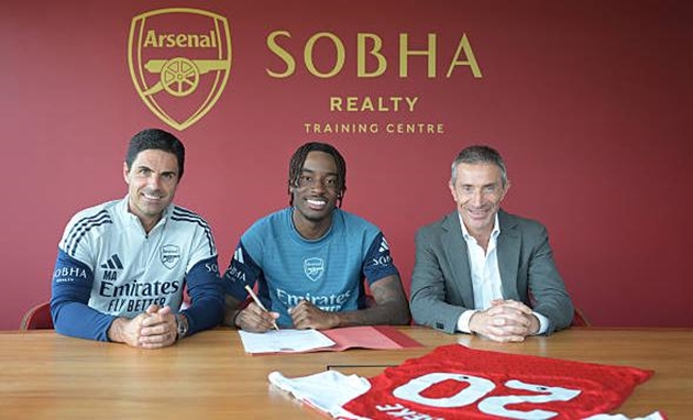 Noni Madueke là một canh bạc đầy mâu thuẫn của Arsenal