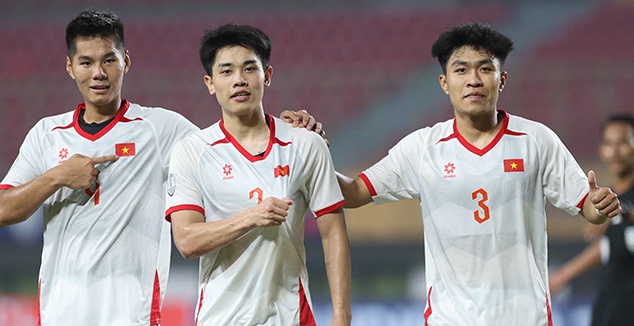 HLV Kim Sang-sik và 'vũ khí' sở trường giúp U23 Việt Nam chiến thắng