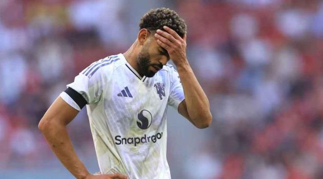 Hòa Leeds, Amorim lo ngại hàng công Man United thiếu tốc độ và kết nối