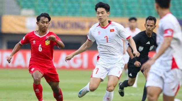 U23 Việt Nam ra quân suôn sẻ.