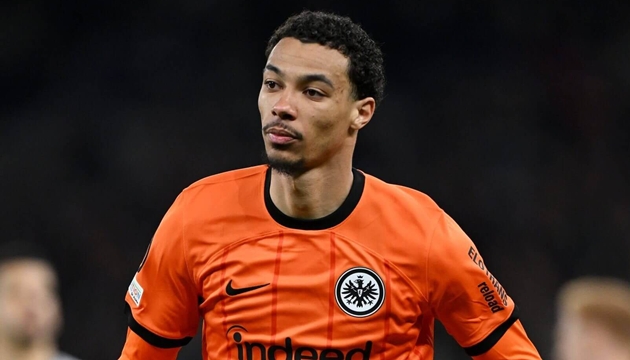 Chi tiết mới nhất cho thấy Hugo Ekitike ngày càng gần Liverpool