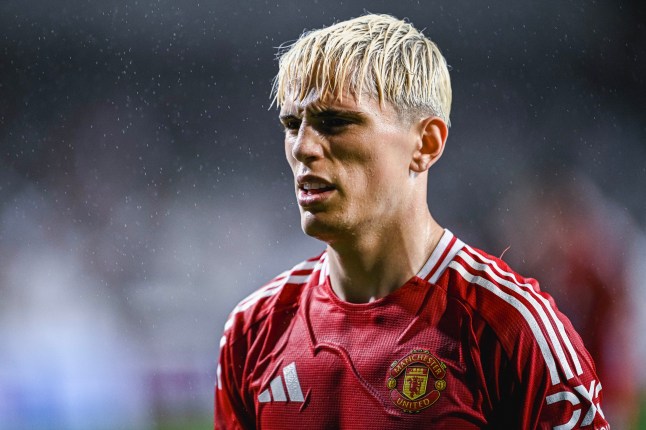 Amad Diallo: Tương lai Garnacho ở Man Utd 'không phải việc của tôi'