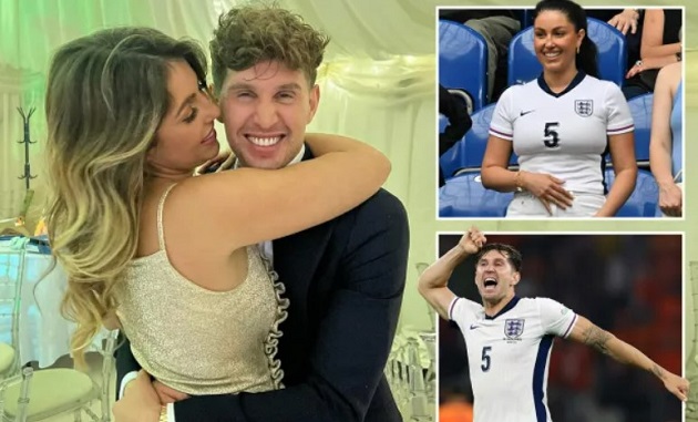 John Stones tổ chức đám cưới với bạn gái lâu năm tại thiên đường Ibiza