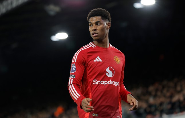 Rio Ferdinand: 'Rashford chơi ở đâu trong đội hình Barca?'