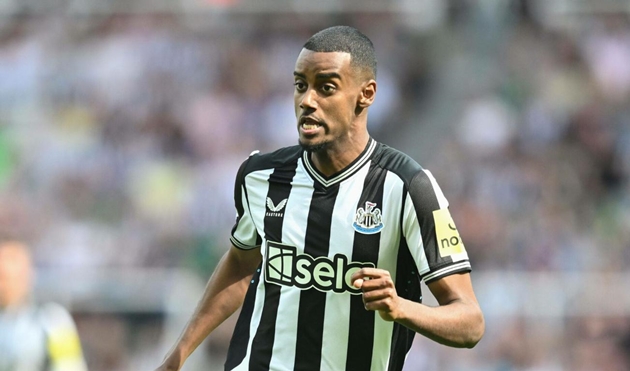 Từ Isak đến thị trường chuyển nhượng: Bài học Liverpool dạy cho Newcastle