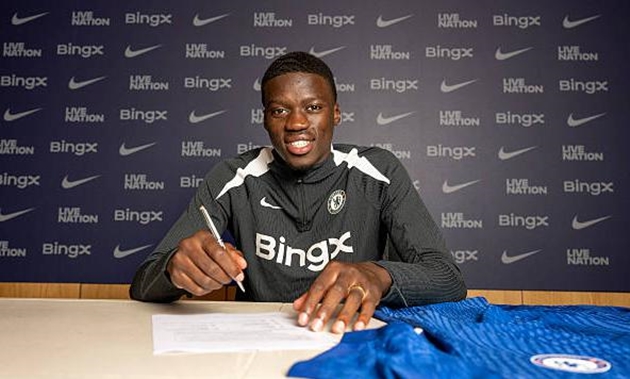 Thêm một cầu thủ Chelsea tới Strasbourg theo dạng cho mượn