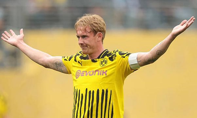 Đã đến lúc Julian Brandt chia tay Borussia Dortmund?