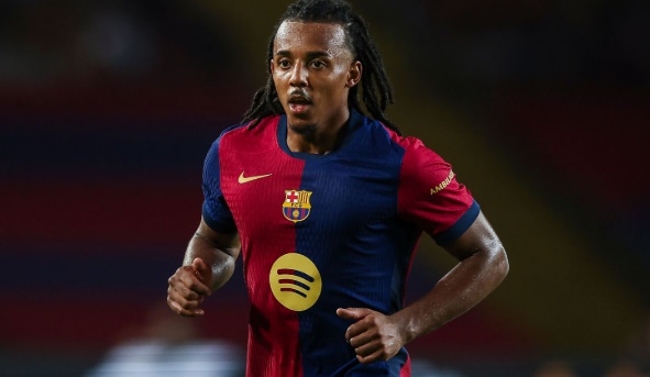 Man City cân nhắc chiêu mộ Kounde, Barca có câu trả lời