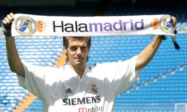 Jonathan Woodgate trong màu áo Real.