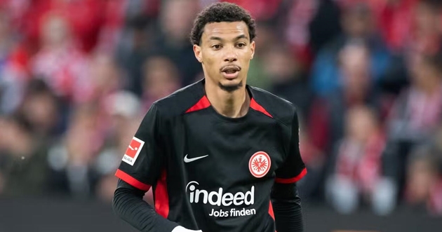 Hugo Ekitike gây ấn tượng tại Bundesliga.