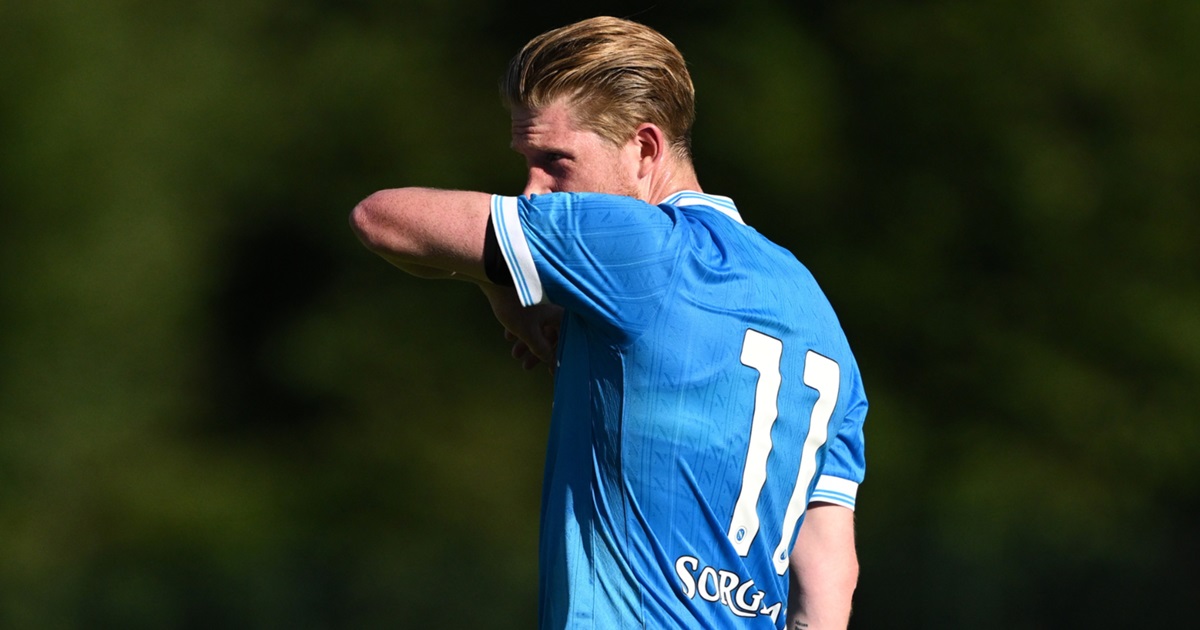 Kevin De Bruyne thua trận ra mắt Napoli trước đội hạng ba