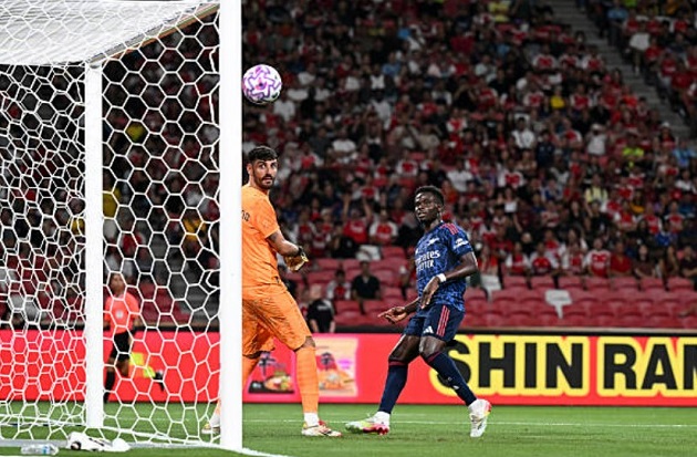 Ảnh minh họa cho bài viết về Tân binh ra mắt, Arsenal thắng tối thiểu AC Milan