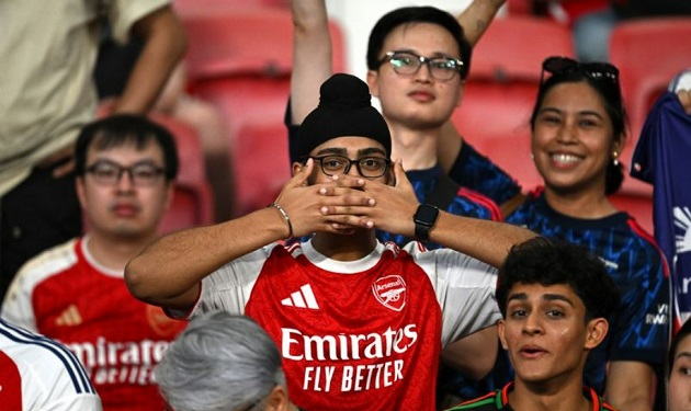 CĐV tại Singapore phấn khích khi Viktor Gyokeres sắp đến Arsenal