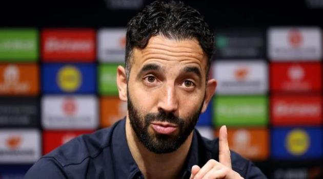 Man United đối mặt nguy cơ bắt đầu mùa giải mà không có tiền đạo mới