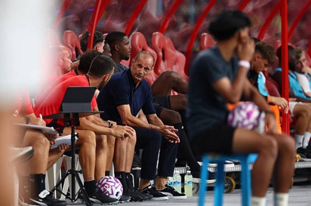 Allegri thay đổi vai trò cho bốn cầu thủ quan trọng tại Milan