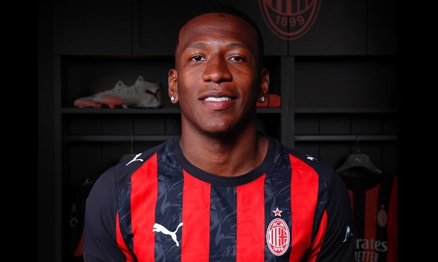 CHÍNH THỨC! Pervis Estupinan rời Brighton, chuyển sang khoác áo AC Milan