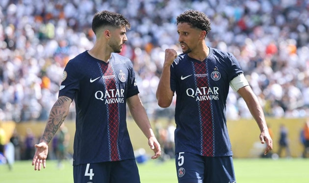 Hàng thủ PSG gây thất vọng trong trận đấu với Chelsea.