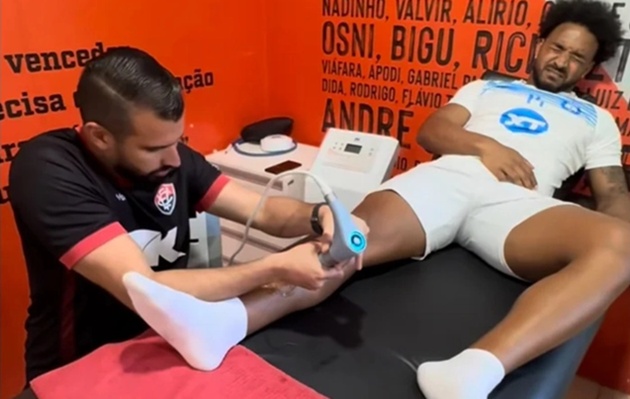 Xuân Son tiếp nhận quá trình điều trị chấn thương tại Brazil