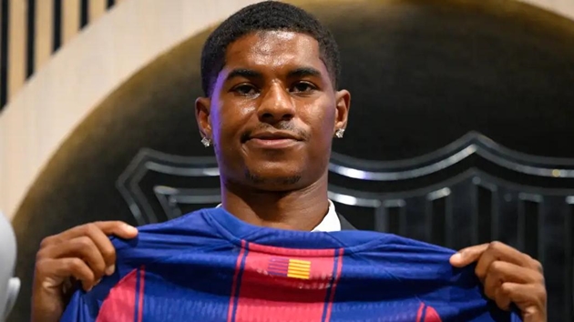 Marcus Rashford chính thức chuyển tới Barcelona.