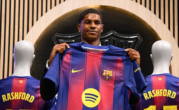 Rashford đến Barca: Anh đã tự chui đầu vào "hang cọp"?