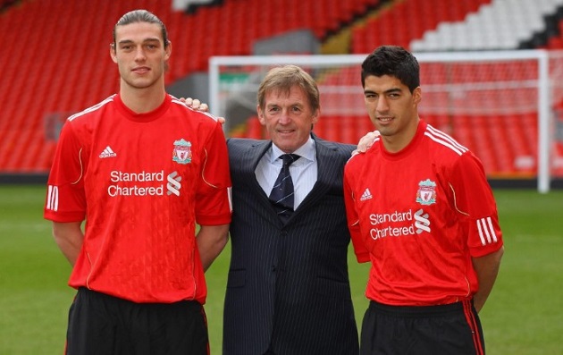Liverpool bán Torres và chiêu mộ Suarez lẫn Carroll.