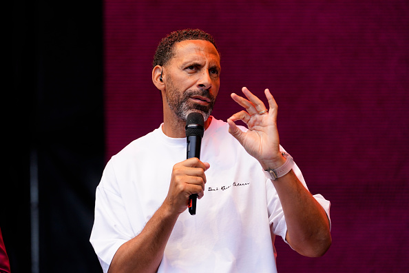 Rio Ferdinand thúc giục MU "phá két" chiêu mộ sao Brighton