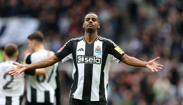 Isak muốn rời Newcastle.