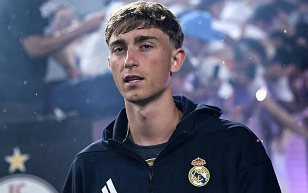 Dean Huijsen là sự bổ sung lý tưởng cho Real Madrid.
