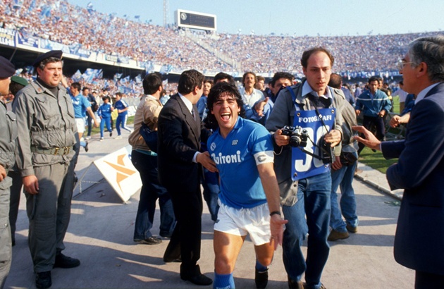 Maradona đã cùng Napoli vô địch Serie năm 1987.
