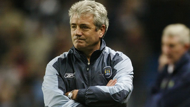 HLV Kevin Keegan góp công đưa Manchester City trở lại với Premier League.