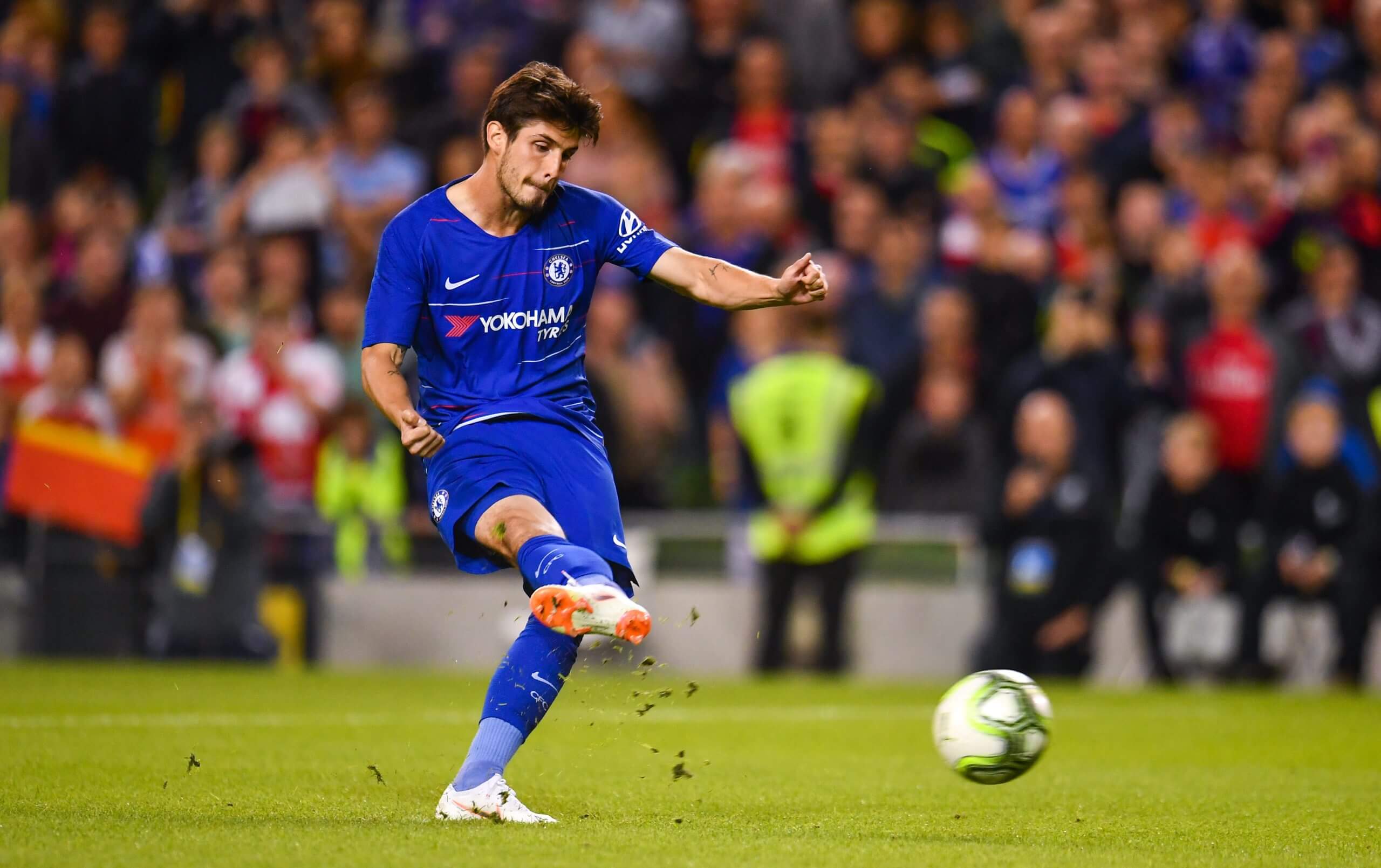 Piazon là điển hình cho sự thất bại của Chelsea trong canh bạc chiêu mộ cầu thủ trẻ.