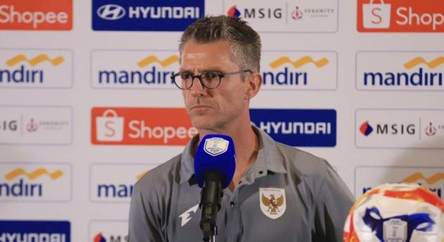 Trợ lý Frank van Kempen của ĐT U23 Indonesia.