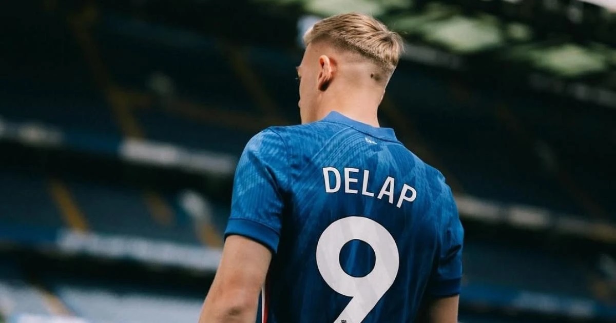 Delap đã được trao cho số 9.