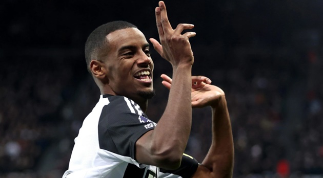 Liverpool vẫn đang để mắt đến Isak. 