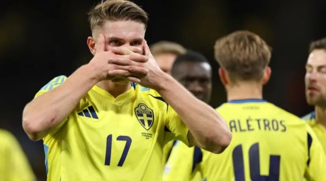Viktor Gyokeres chọn Arsenal thay vì MU.