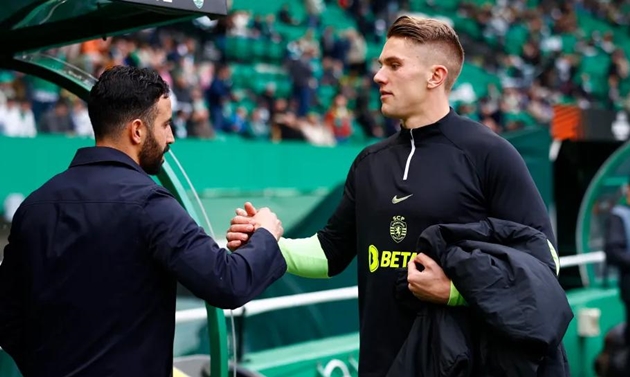 Viktor Gyokeres từ chối sự quan tâm của Manchester United để tới Arsenal.