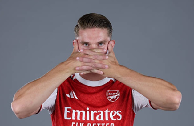 Arteta hết lời khen Gyokeres sau khi Arsenal hoàn tất chiêu mộ
