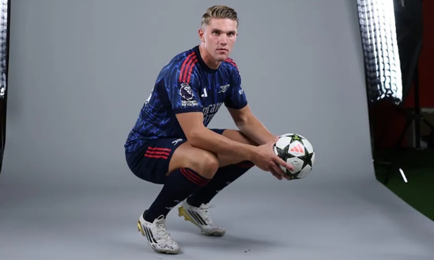 Gyokeres đến Arsenal: Chuyện chưa kể sau mức giá 64 triệu bảng