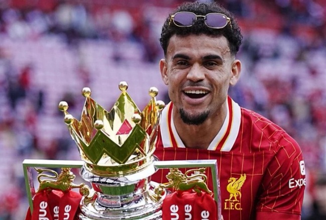 Bayern Munich tiến gần đến Diaz, thỏa thuận 70 triệu bảng