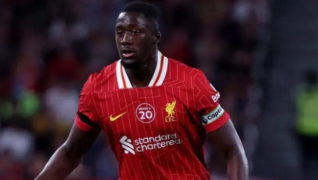Arne Slot đau đầu vì chiều sâu hàng thủ Liverpool