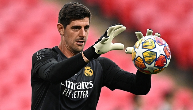 Thibaut Courtois xác nhận gia hạn, Real Madrid phá vỡ 'luật 30 tuổi'