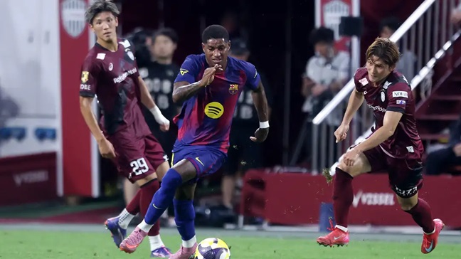 Hansi Flick tiết lộ lý do thay Marcus Rashford chỉ sau 33 phút