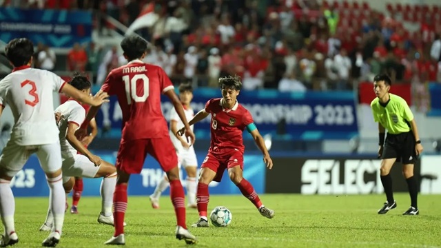 Chuyên gia Indonesia bức xúc nhớ lại trận thua U23 Việt Nam năm 2023