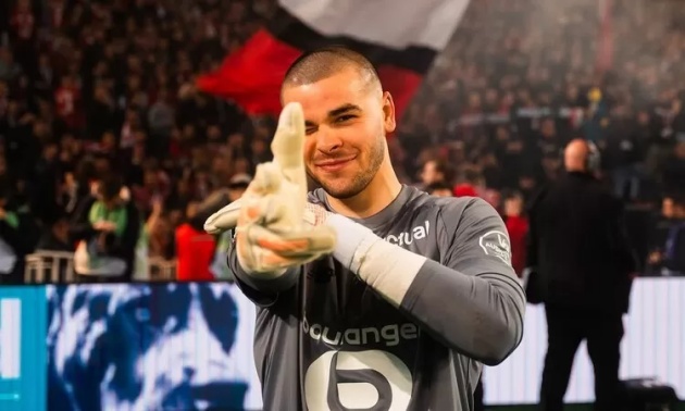 PSG tiến gần thỏa thuận với Chevalier để thay Donnarumma