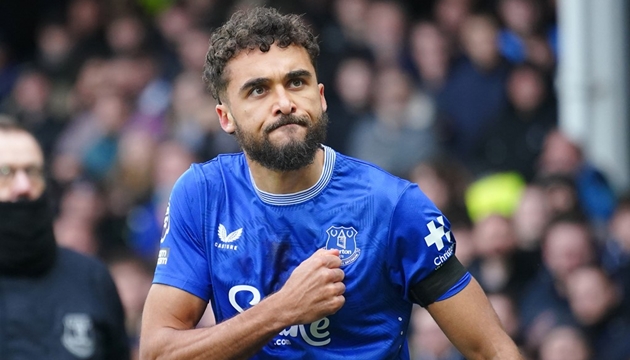 Đại chiến chuyển nhượng, Aston Villa đối đầu Newcastle và AC Milan vì Calvert-Lewin