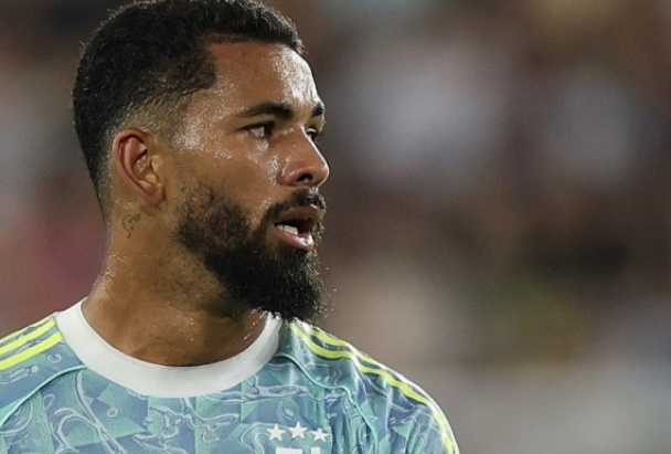 3 CLB Ngoại hạng Anh theo đuổi Douglas Luiz từ Juventus