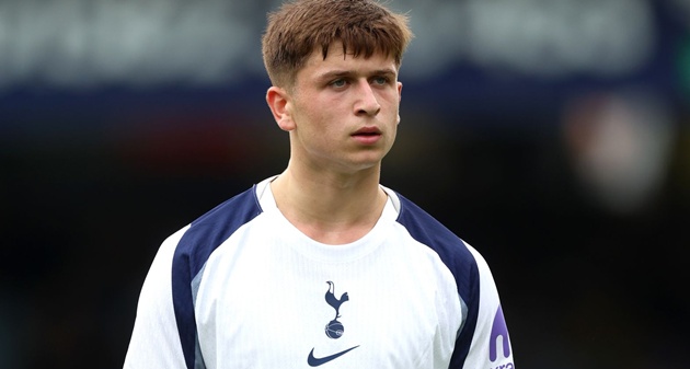 Tài năng trẻ Mikey Moore sắp đến Rangers, Tottenham kỳ vọng bước đột phá